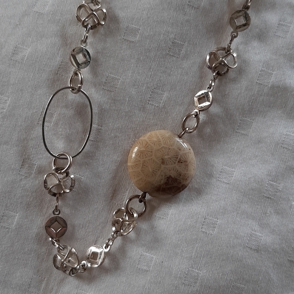 Necklace - Picture 3 of 8